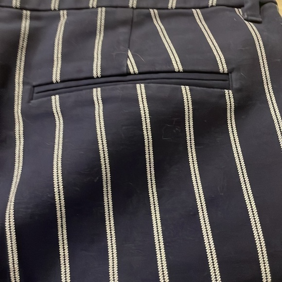 OLD navy blue and white striped Capri pants size 10 - Picture 4 of 7
